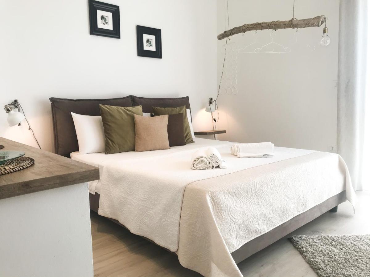 Viatorem Suites Torre dell'Orso Exterior foto